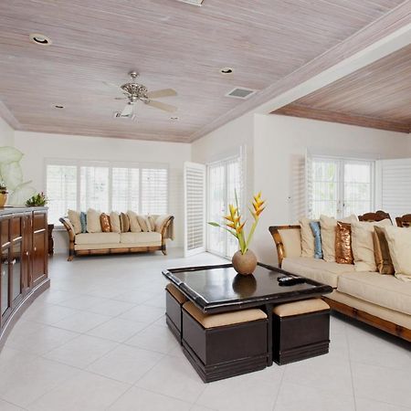 ناسو Long Island Breeze Compound Home المظهر الخارجي الصورة